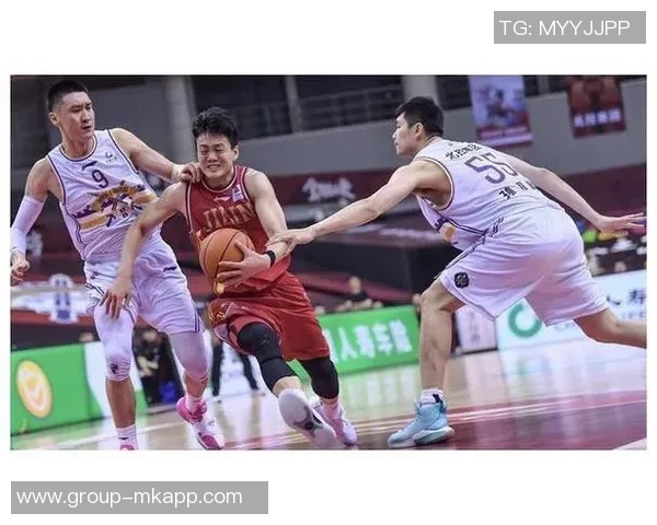 全队齐发力太阳11人均有得分表现7人上双展现强大火力