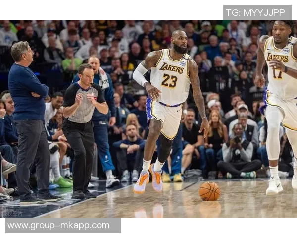 斯科特称詹姆斯得分纪录无人可敌若再战一年将永载史册 斯科特称詹姆斯得分纪录无人可敌若再战一年将永载史册