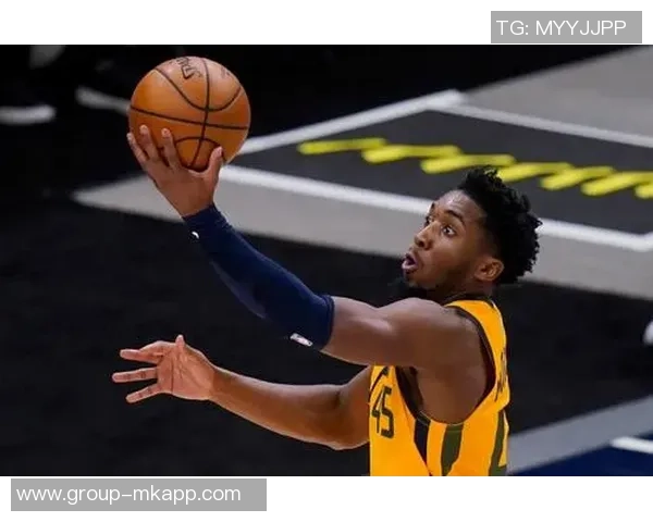 拉奥斯批评阿劳霍送点判罚称离谱双脚跳倒地实属罕见 拉奥斯批评阿劳霍送点判罚称离谱双脚跳倒地实属罕见