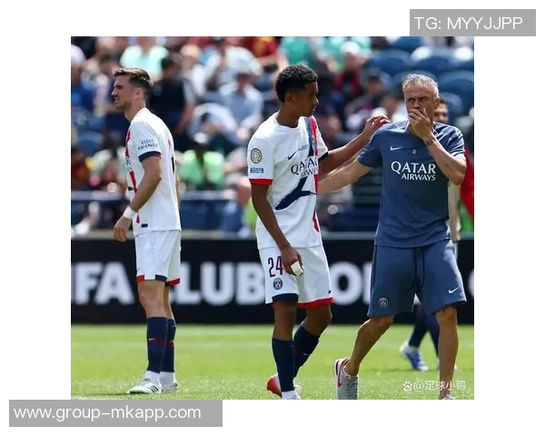 客场逆境加剧迈阿密防守失误再失一球上半场形势严峻 客场逆境加剧迈阿密防守失误再失一球上半场形势严峻