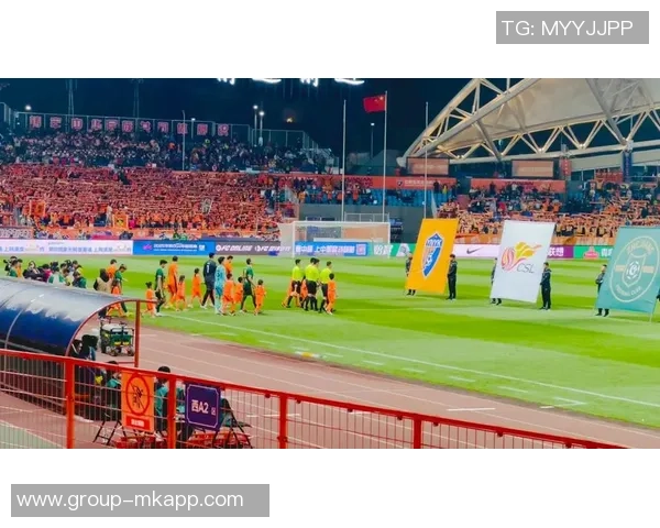 河南俱乐部酒祖杜康与云南玉昆战平尹鸿博中超告别战感人落幕