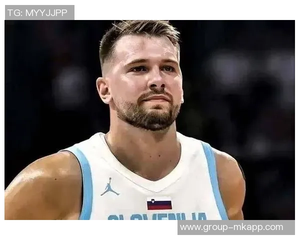 里夫斯盛赞东契奇为最爱队友东契奇幽默回应称其太幼稚不喜欢